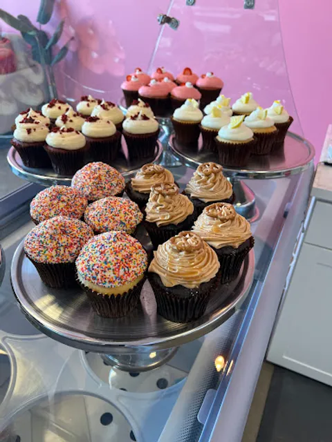 Smallcakes Cupcakery & Creamery