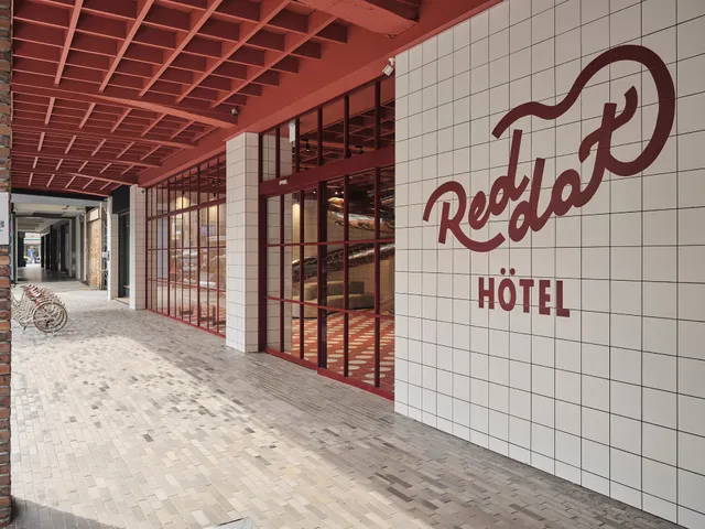 RedDot Hotel & Culture
