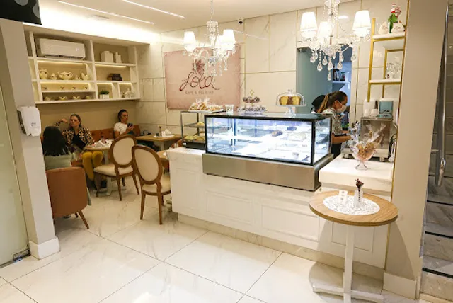 Lola Café e Delícias