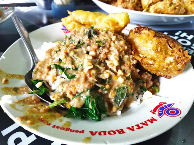 Pecel & Soto Magetan Bu Ramelan