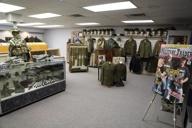 Military Collectibles Shop