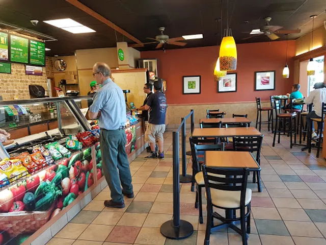 Subway (Harvard Ave)