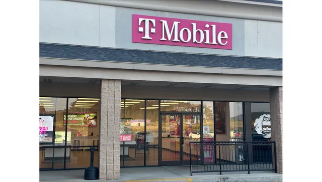T-Mobile Authorized Retailer