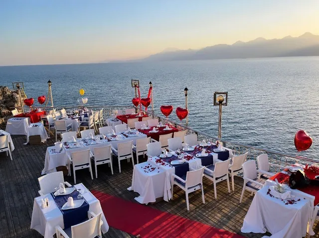 Edalya restaurant and terrace