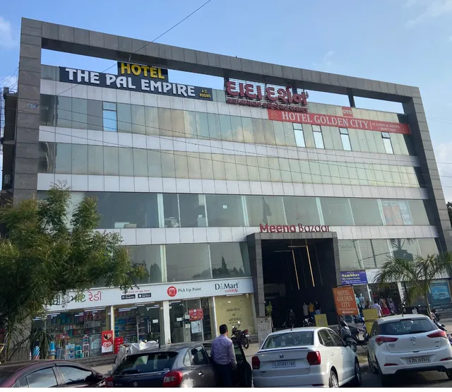 Hotel The Pal Empire