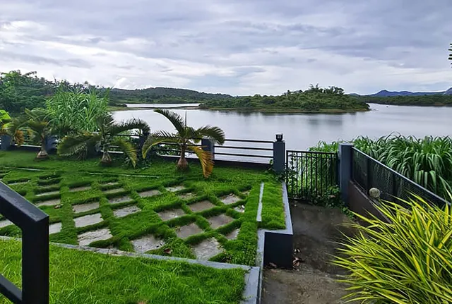 Bloomingdales Lake view Private Villa | Luxury Villa Resort in Wayanad