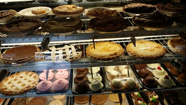 Homemade Ice Cream & Pie Kitchen