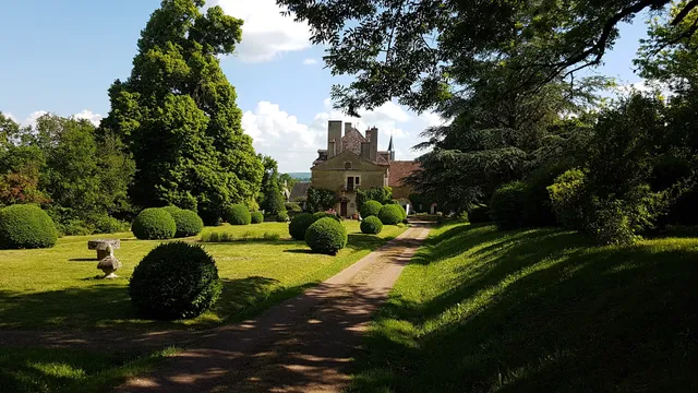 Gentilhommière de Lurcy le Bourg