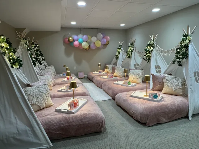 Glampover Events - Indoor tents, picnics & more