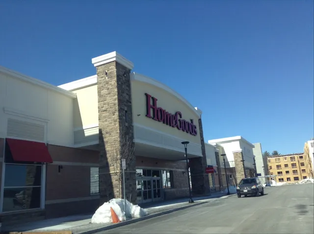 Marshalls & HomeGoods