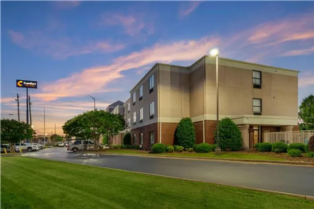 Comfort Suites Oxford I-20 exit 188