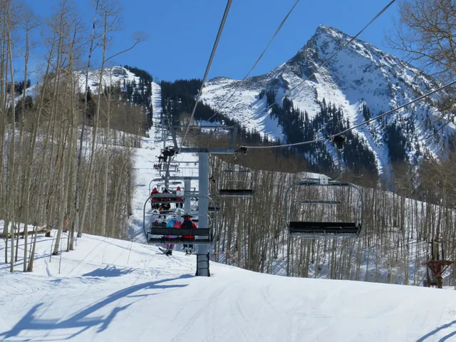 Silver Queen Express Lift