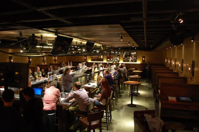 Basso at the Cheshire