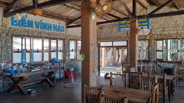 Nhà hàng - Nhà nghỉ Biển Vĩnh Hảo