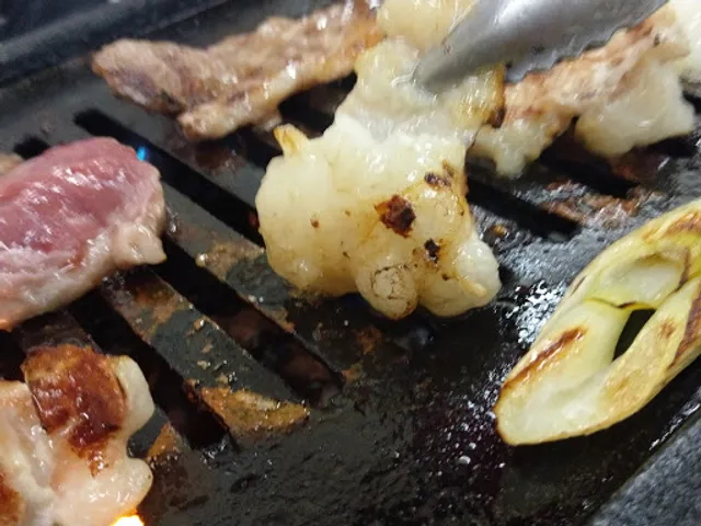 焼肉ホルモンはまえ