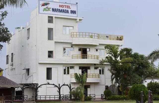 Hotel Narmada Inn