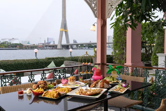 Hiranyakul House บ้านหิรัณยกุล ร้านอาหาร ริมน้ำ