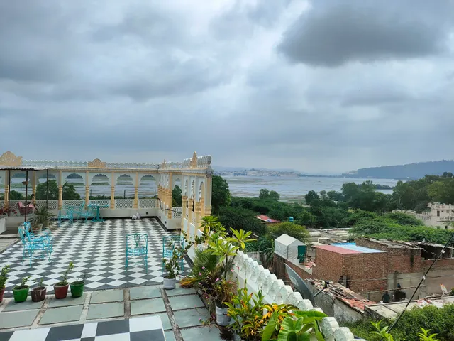 View Lake Village heritage botique homestay