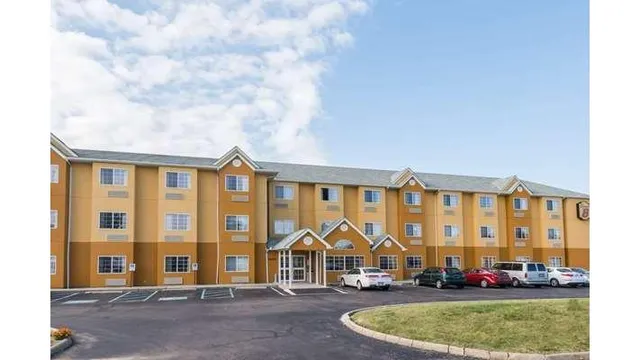 Super 8 by Wyndham Columbus West