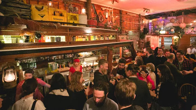 Rodney's Bait 'n Tackle