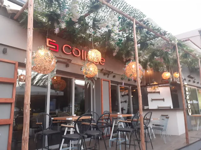 College Espresso - Wine bar