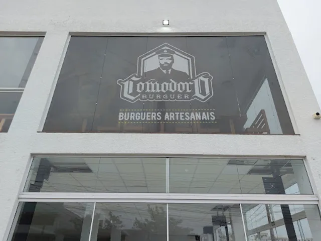 Comodoro Burguer - Araucária
