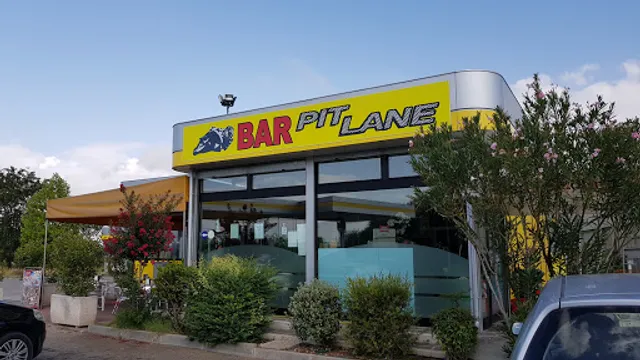 Bar Pit Lane