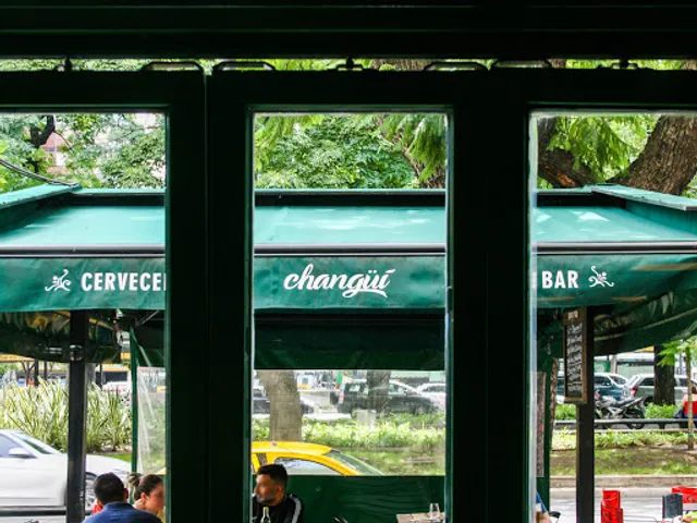 Changüí Café-Bar