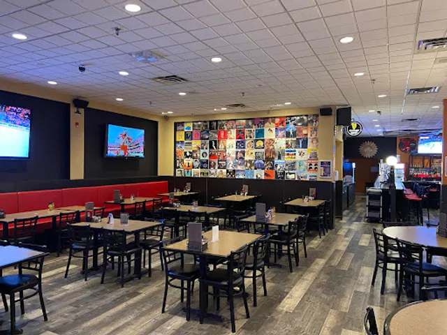 Buster's Bar & Grill