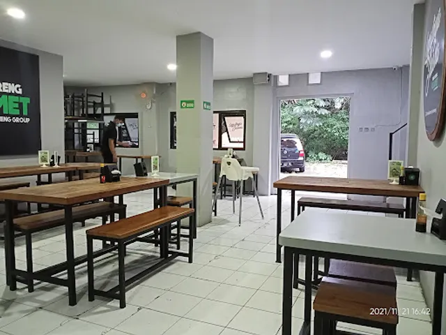 Bebek Goreng H. Slamet