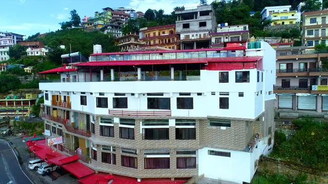 Hotel Jalal Palace
