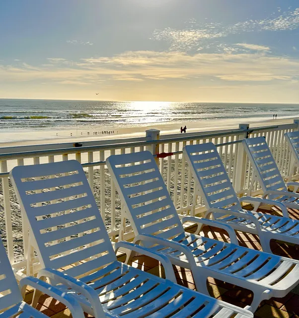 Boardwalk Inn & Suites