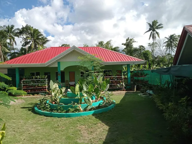 BARRIL GREEN HOMESTAY