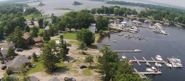 Halls Cottages - Georgian Bay