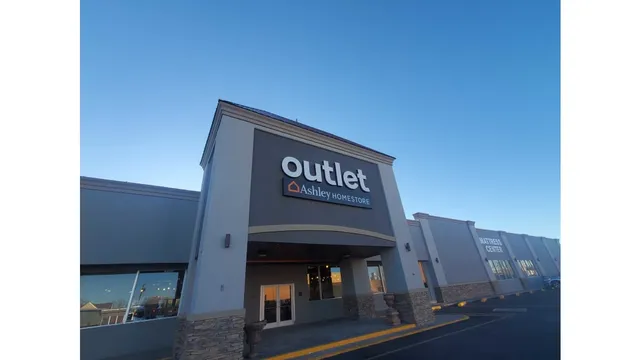Ashley Outlet