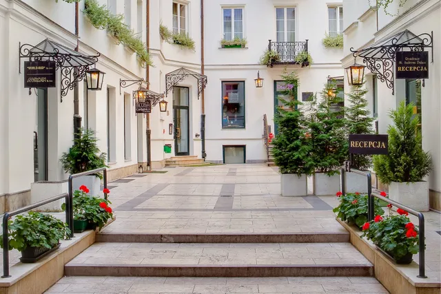 Residence Hotel St. Andrew's Palace Warsaw