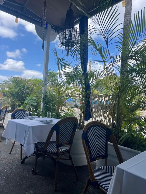 Meze Miami | Mediterranean Restaurant