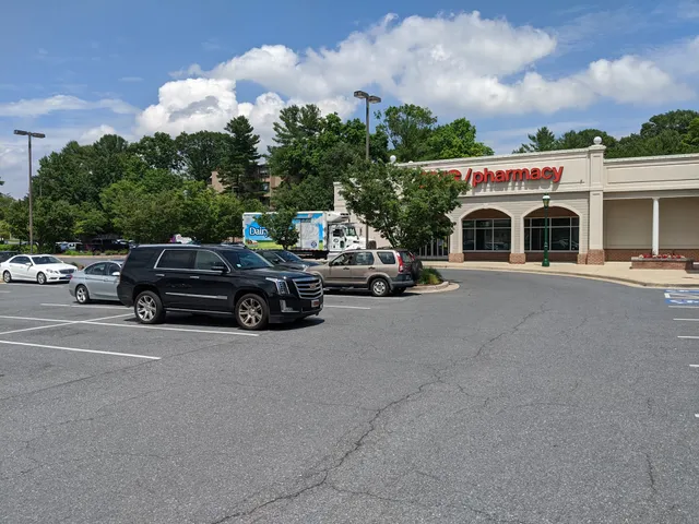 The Shops at Sumner Place