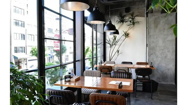 open air 神戸元町店