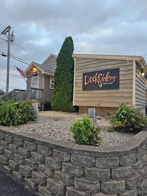 Docksiders Pub & Oven