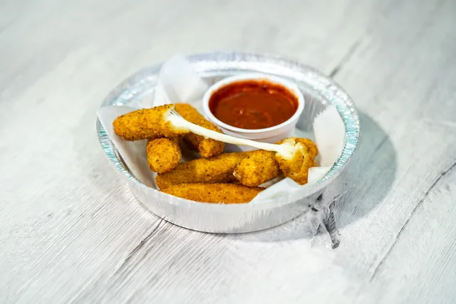 Naz's Halal Food - Woodmore