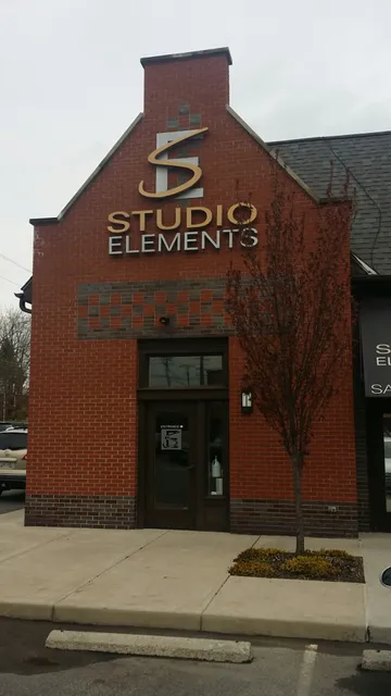 Salon Lofts Grandview NW and King