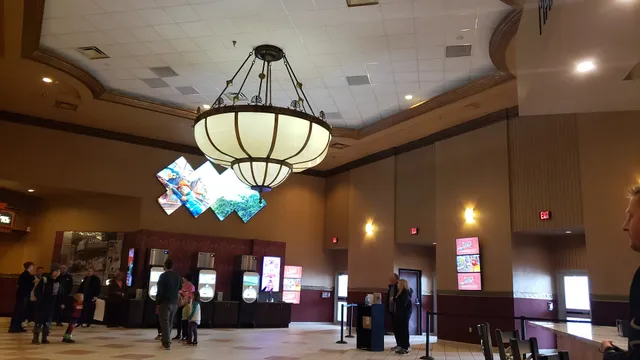 B&B Theatres Macedonia 15