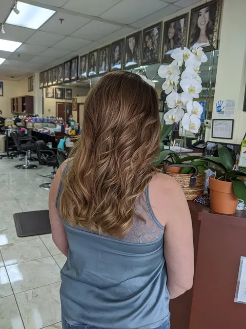 Amy Hieu Hair & Nail Salon