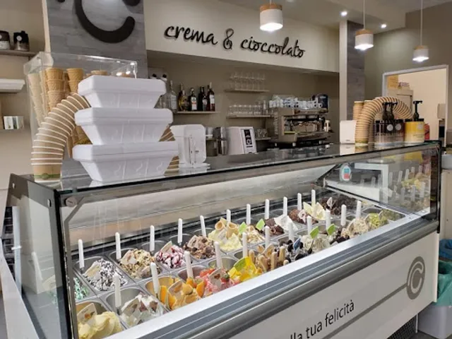 Crema & Cioccolato - 3B caffetteria gelateria salotto pomeridiano