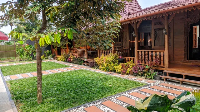 RedDoorz Syariah near Terminal Mendolo Wonosobo 2