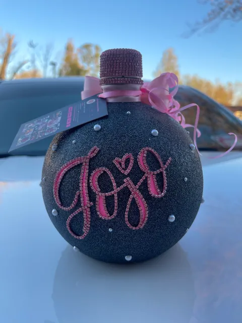 Eternal Expressions by Mayra