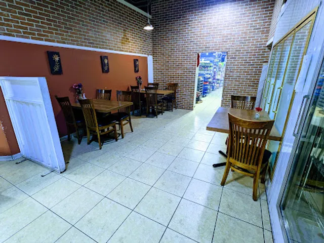 DAY 2 DAY HALAL RESTAURANT