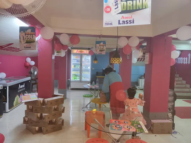 AMUL PARLOUR FALAKATA