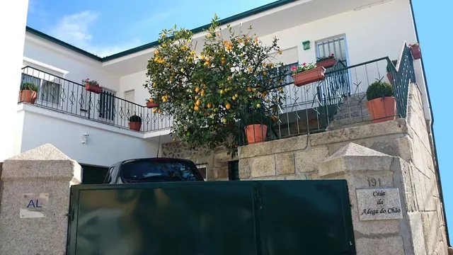 Casa da Adega do Chão